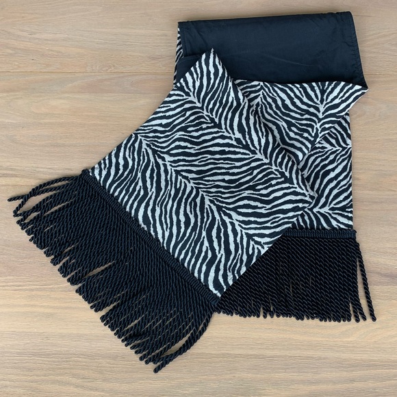 Zebra print table runner with black fringe 29x13 - Picture 6 of 7